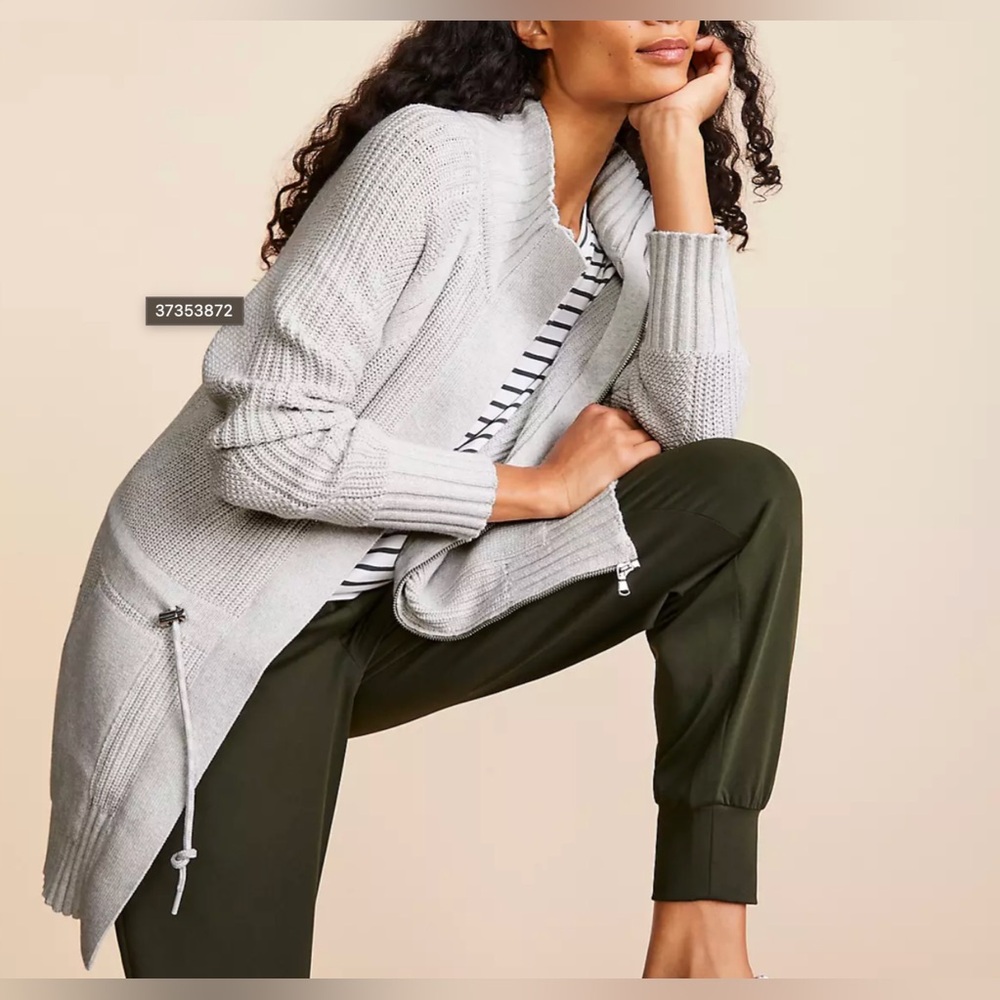 NEVER WORN! Lou & Grey Ribbed Gray Cardigan - Picture 2 of 5